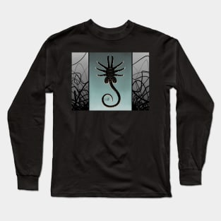 Facehugger Suspended in Fluid Long Sleeve T-Shirt